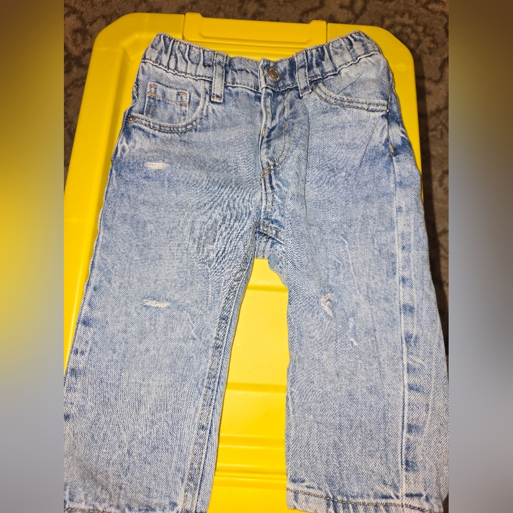 Zara baby jeans